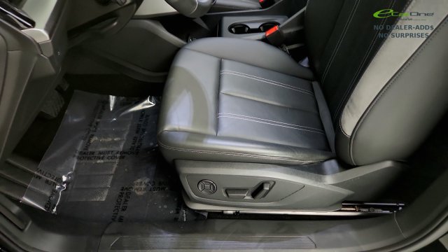 Used 2025 Audi Q4 e-tron Premium w/ Convenience Package AWD/4WD image 54