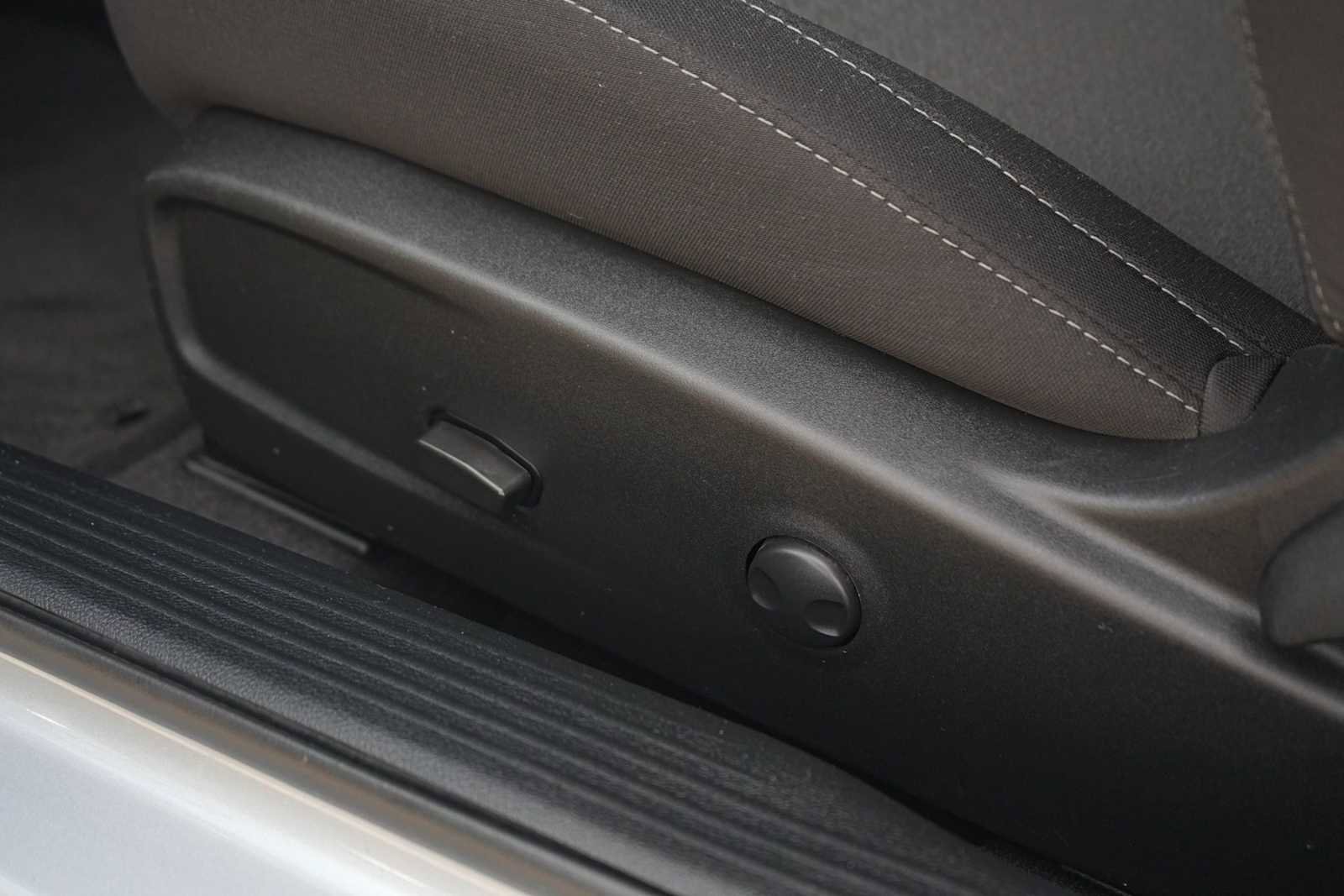 Used 2022 Dodge Challenger R/T w/ Blacktop Package image 12