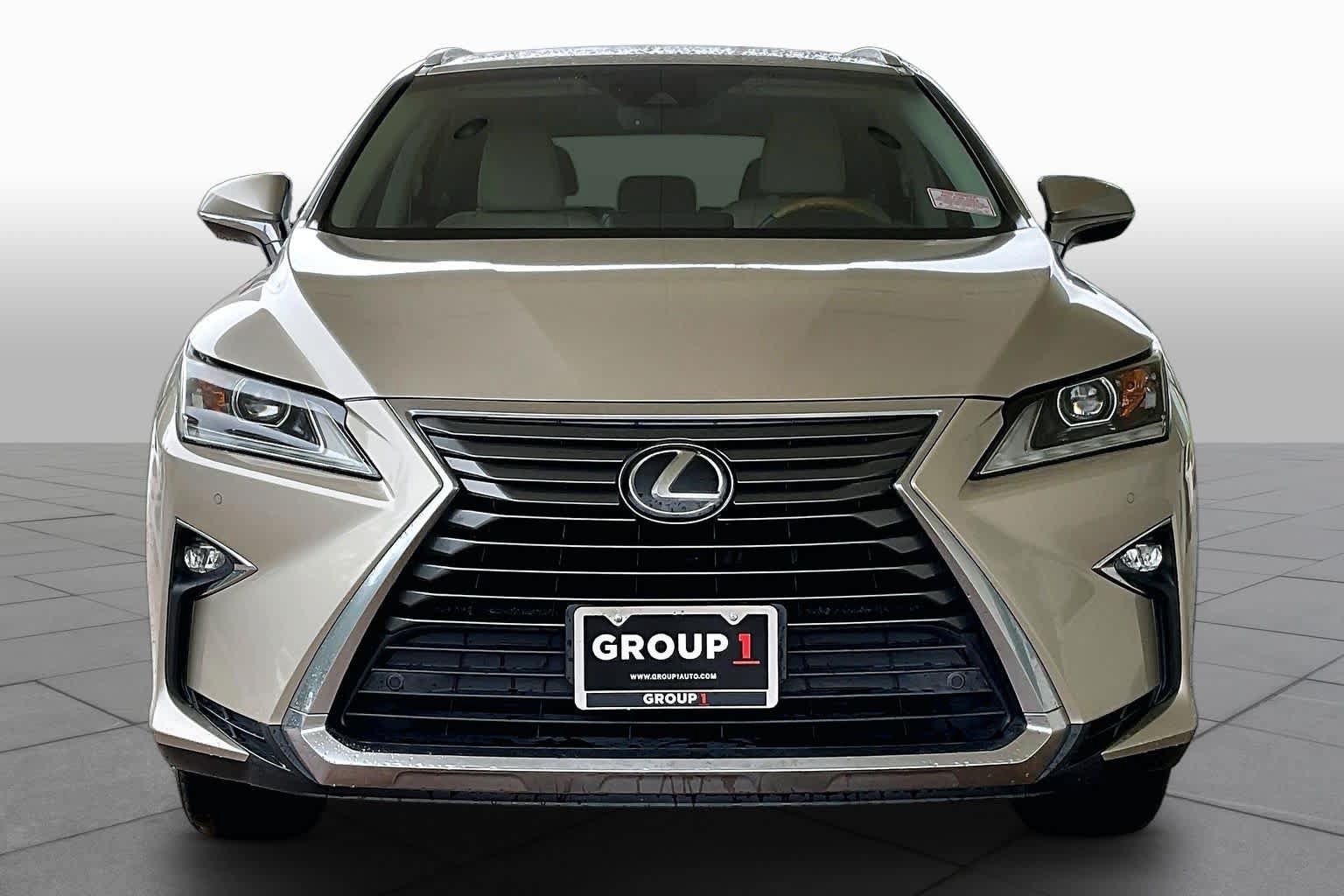 Used 2017 Lexus RX 350 FWD w/ Premium Package image 4