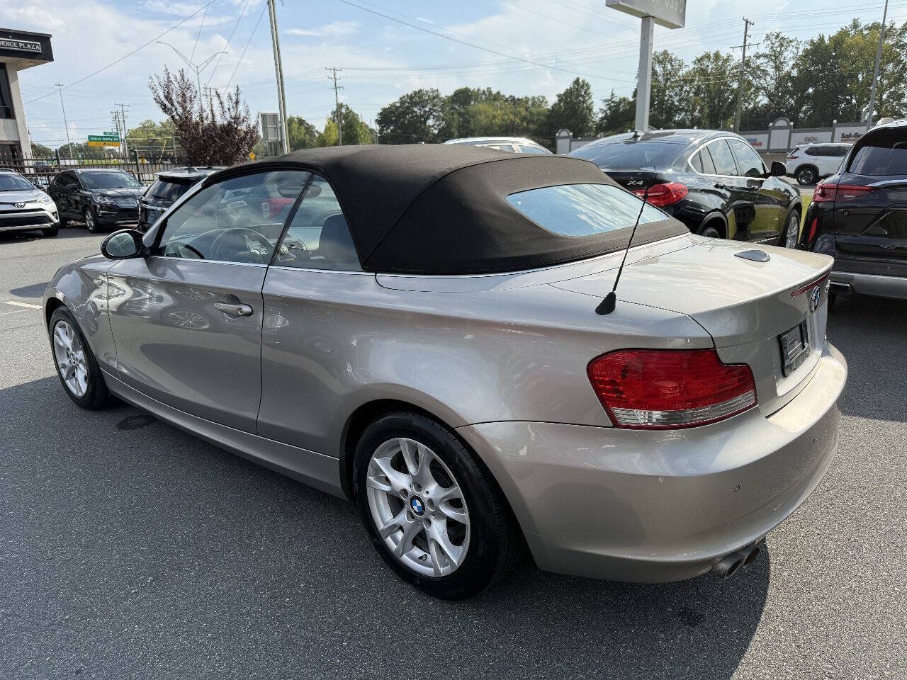Used 2009 BMW 128i Convertible RWD image 8