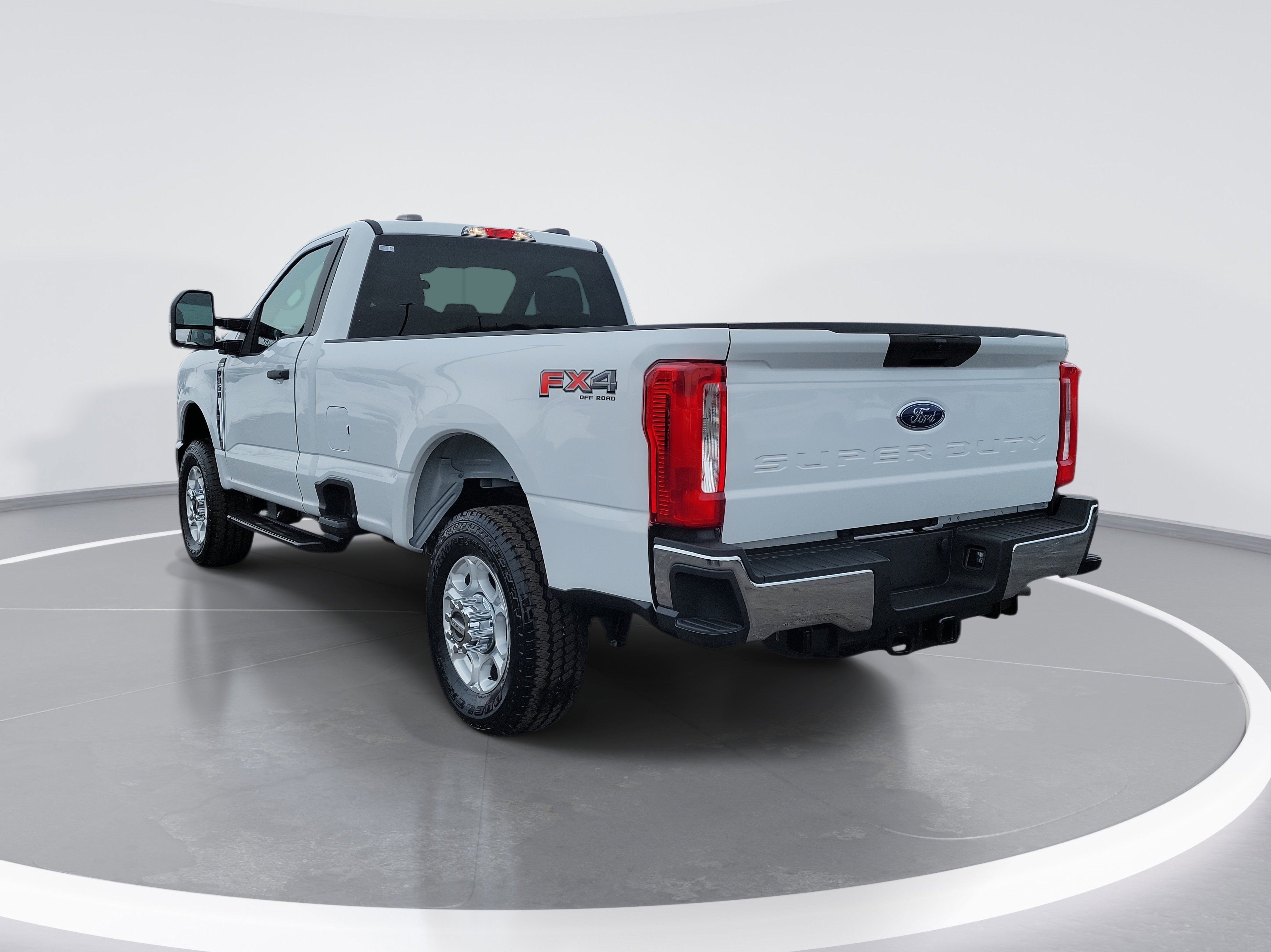 New 2026 Ford F350 XLT w/ FX4 Off-Road Package image 4