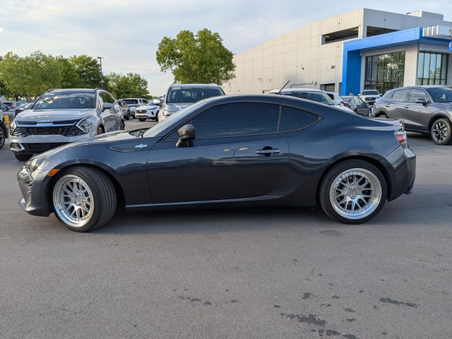 Used 2013 Scion FR-S RWD image 8