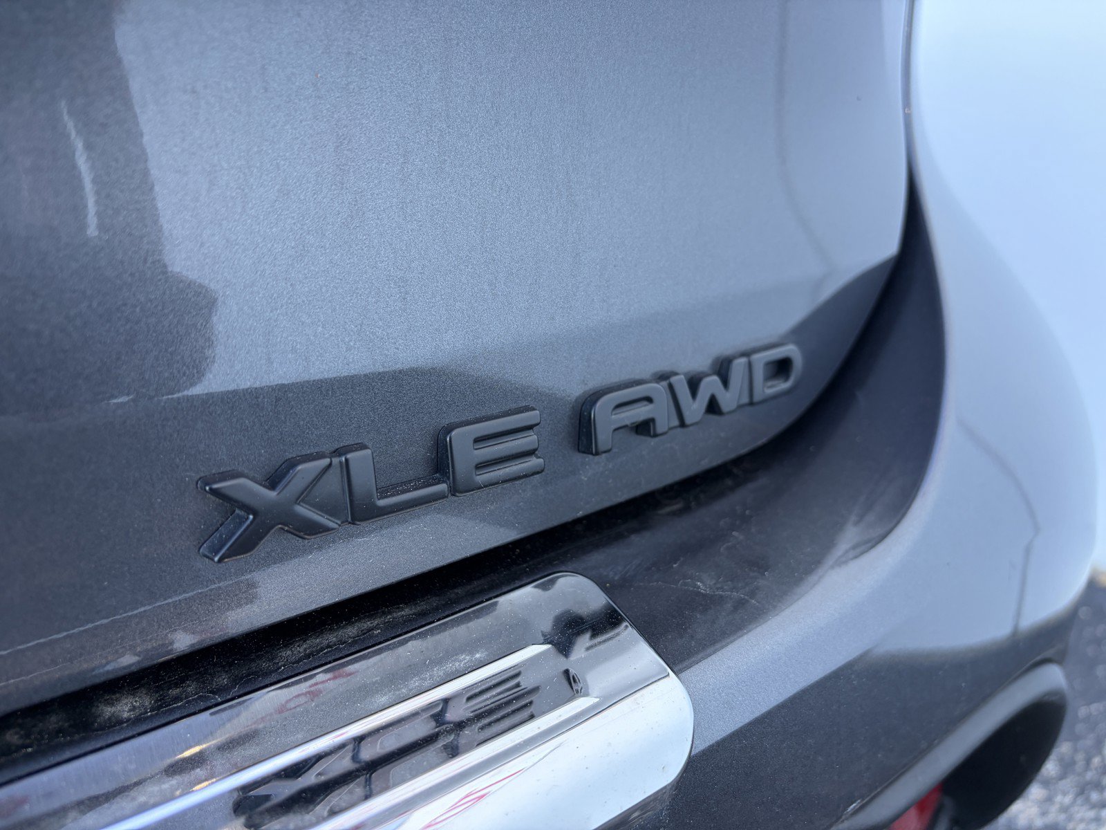 Used 2025 Toyota Highlander XLE AWD/4WD image 34