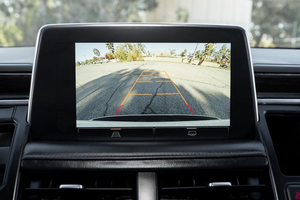 Used 2022 GMC Yukon XL SLE w/ Gmc Pro Safety Plus Package image 35