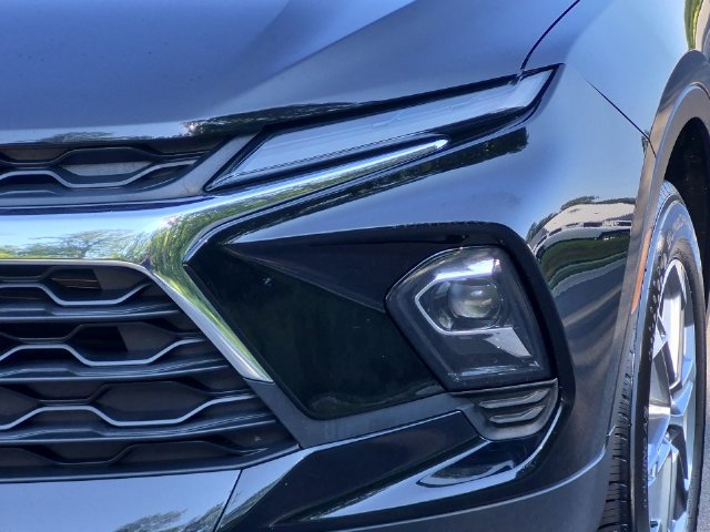 Used 2025 Chevrolet Blazer LT AWD/4WD image 17