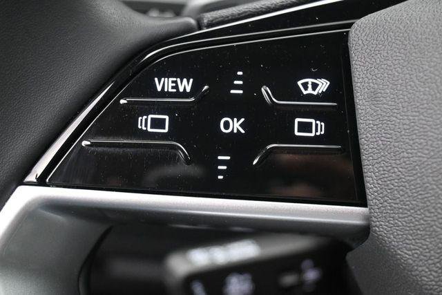 Used 2025 Audi Q5 Prestige AWD/4WD image 16