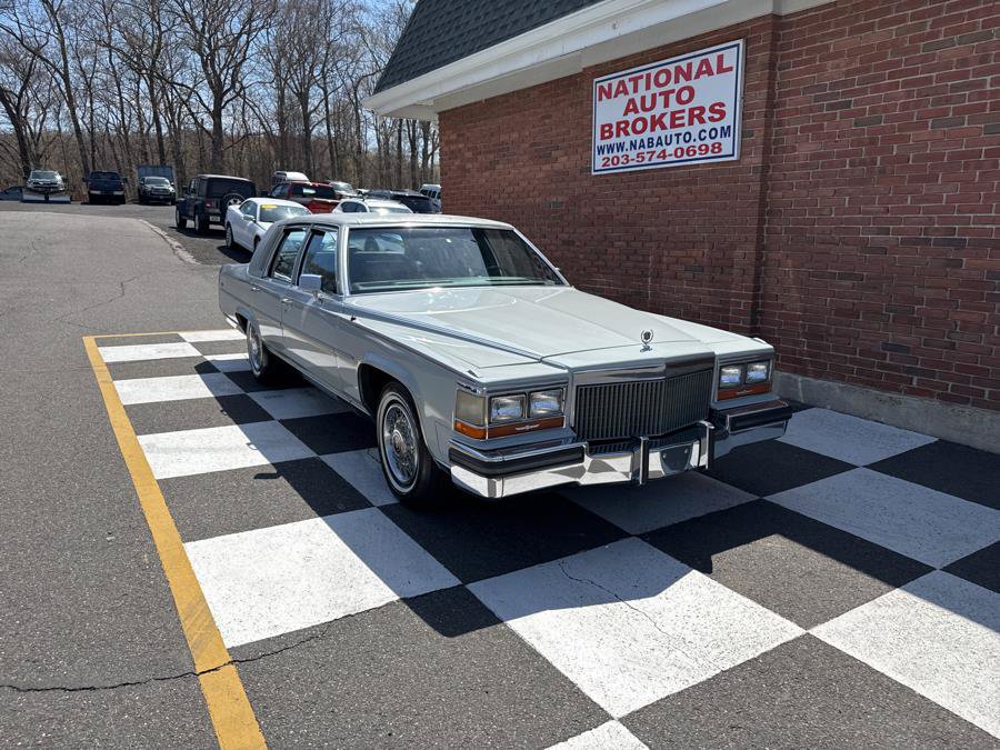 Used 1989 Cadillac Brougham RWD image 1
