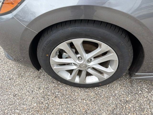 Used 2023 Nissan Sentra SR w/ SR Premium Package FWD image 10