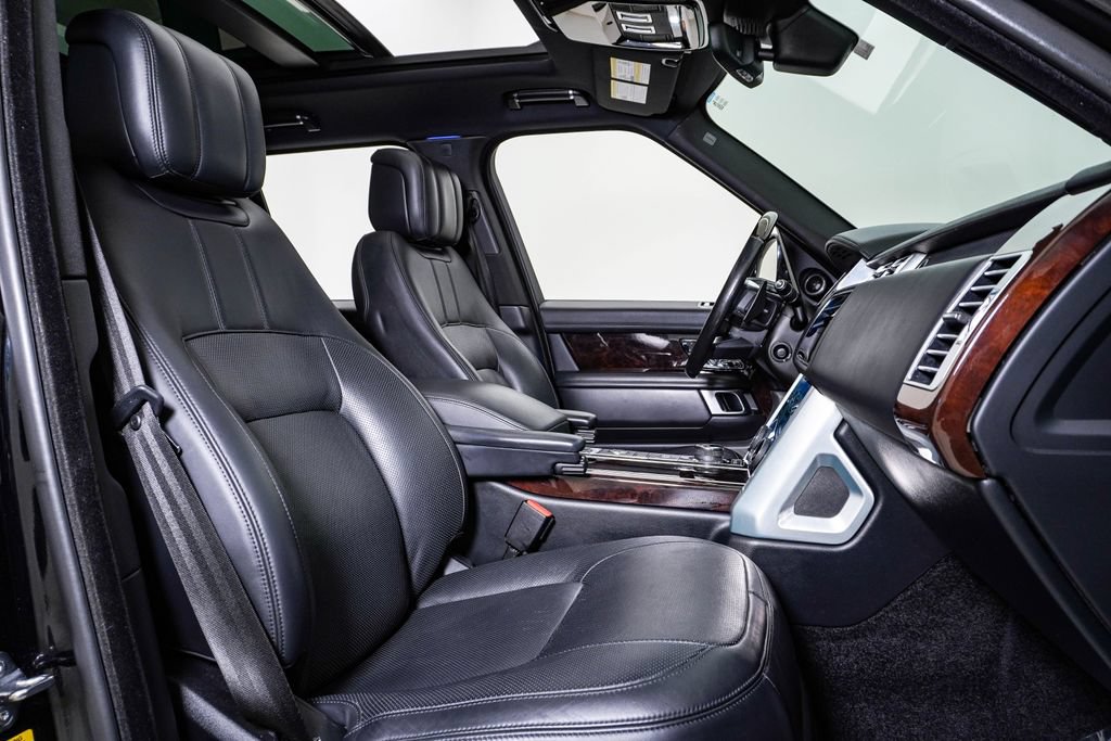 Used 2019 Land Rover Range Rover Supercharged AWD/4WD image 14