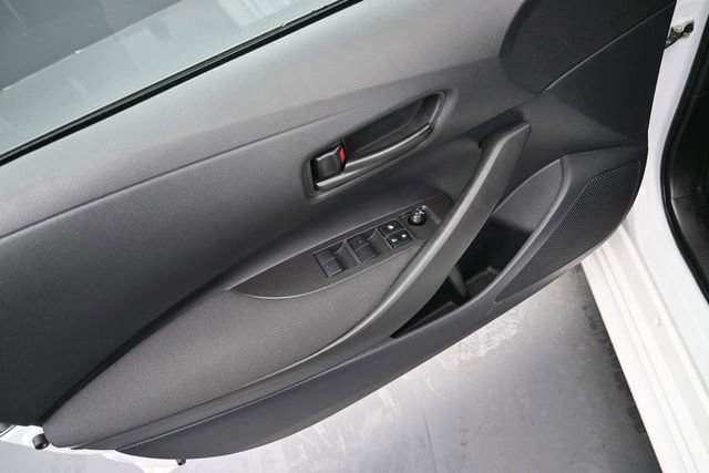 Used 2025 Toyota Corolla LE FWD image 19