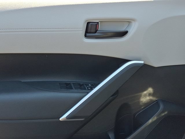 Used 2023 Toyota Corolla Cross L AWD/4WD image 13
