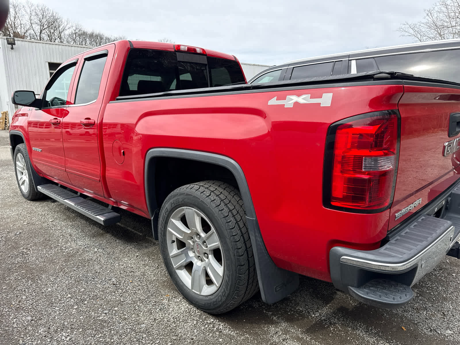 Used 2014 GMC Sierra 1500 SLE w/ SLE Value Package image 5