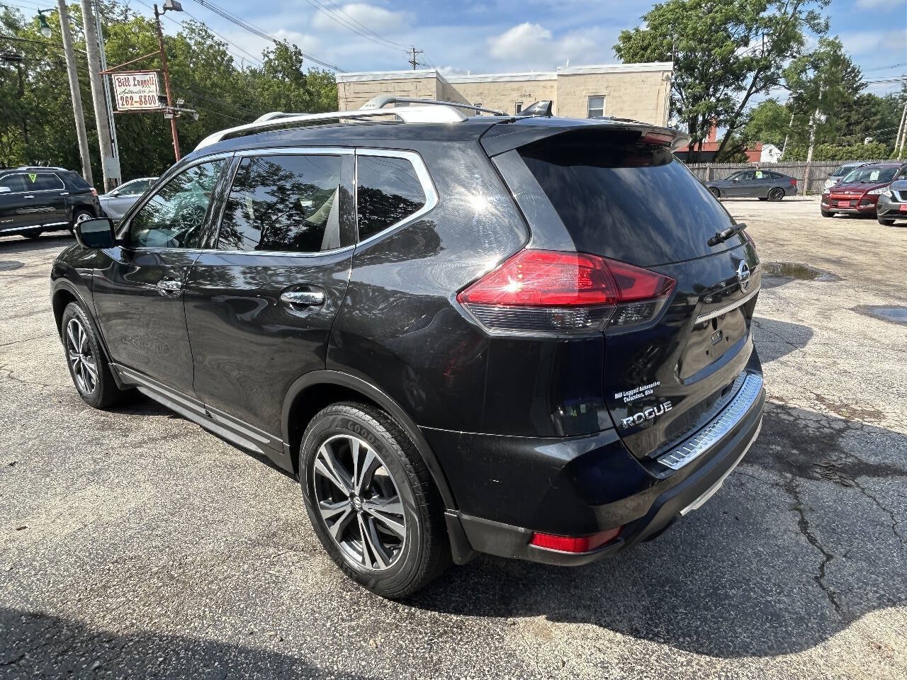 Used 2017 Nissan Rogue SL w/ SL Premium Package AWD/4WD image 9