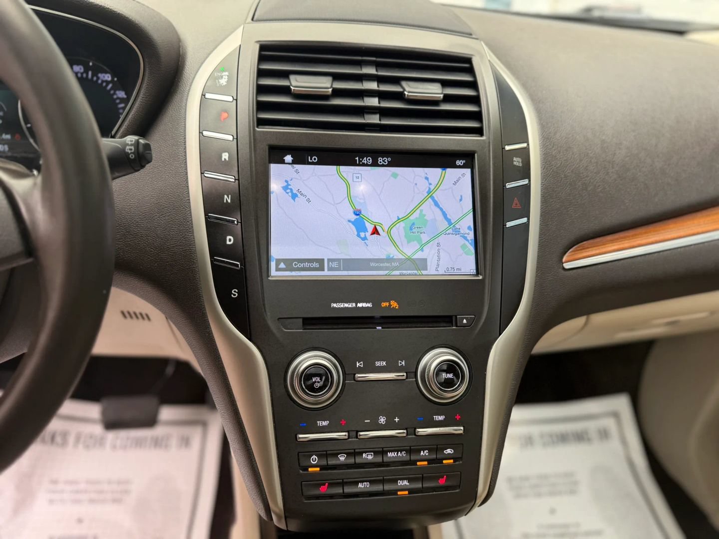 Used 2019 Lincoln MKC Select w/ Select Plus Package AWD/4WD image 18