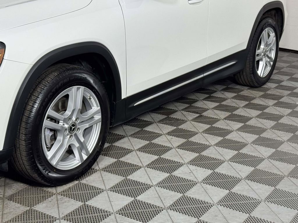 Used 2021 Mercedes-Benz GLB 250 4MATIC image 12