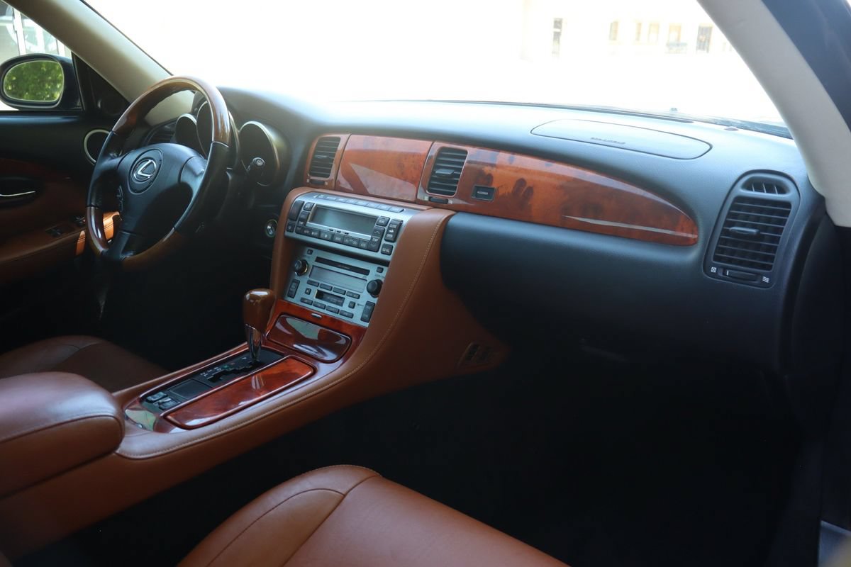 Used 2002 Lexus SC 430 Convertible RWD image 16