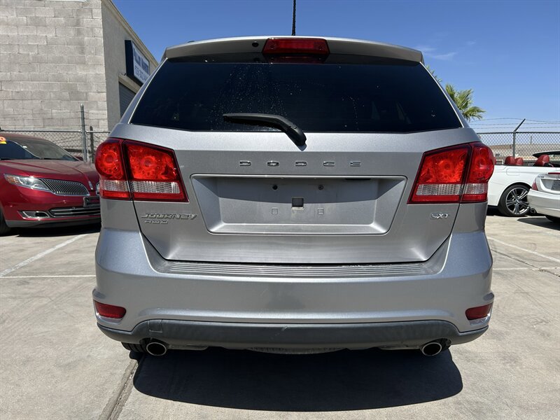 Used 2017 Dodge Journey SXT w/ Comfort/Convenience Group AWD/4WD image 5