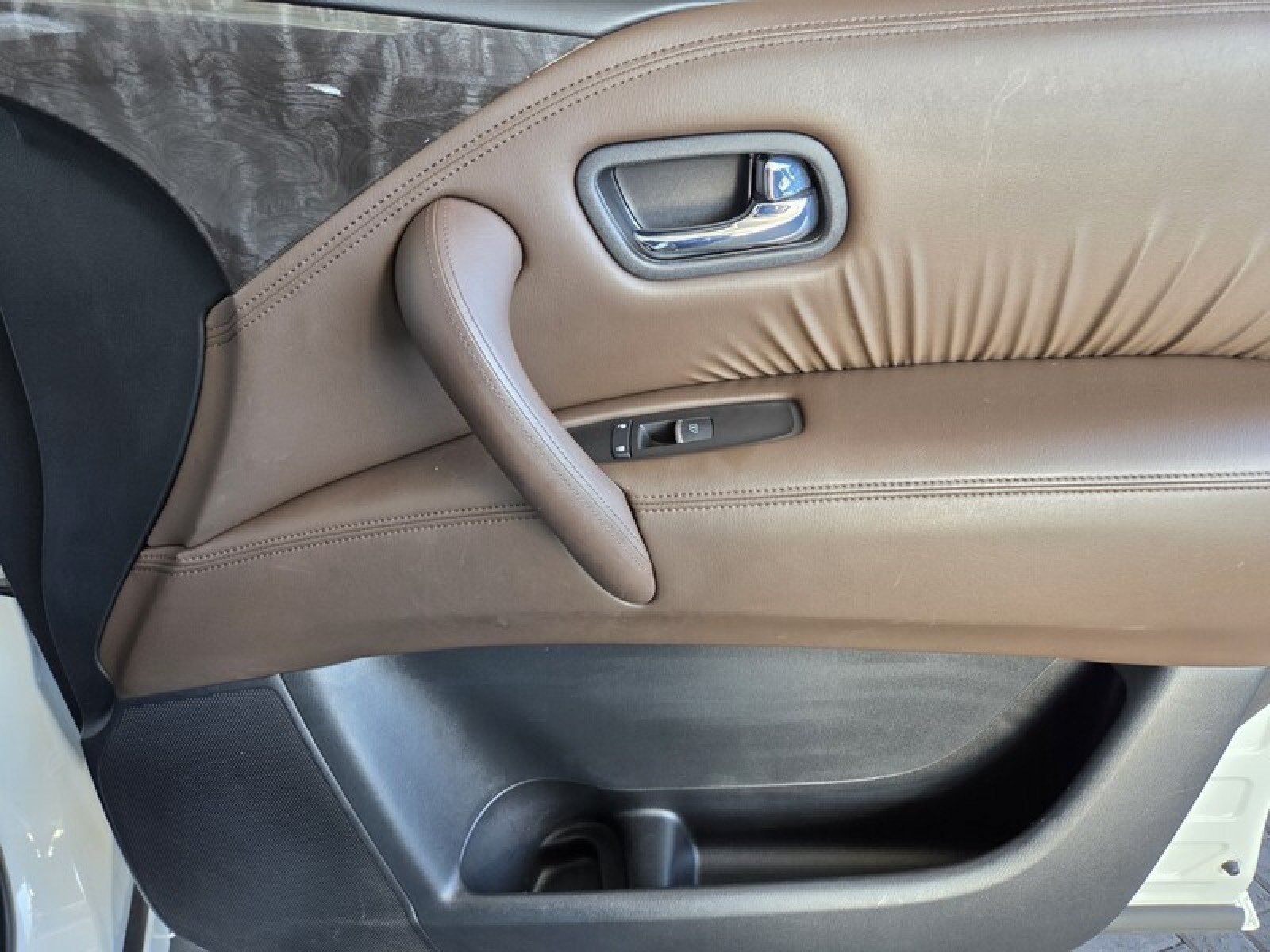 Used 2023 Nissan Armada Platinum w/ Captain's Chairs Package AWD/4WD image 24