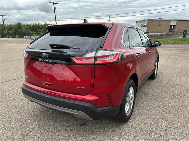 Certified 2024 Ford Edge SEL w/ Convenience Package AWD/4WD image 4