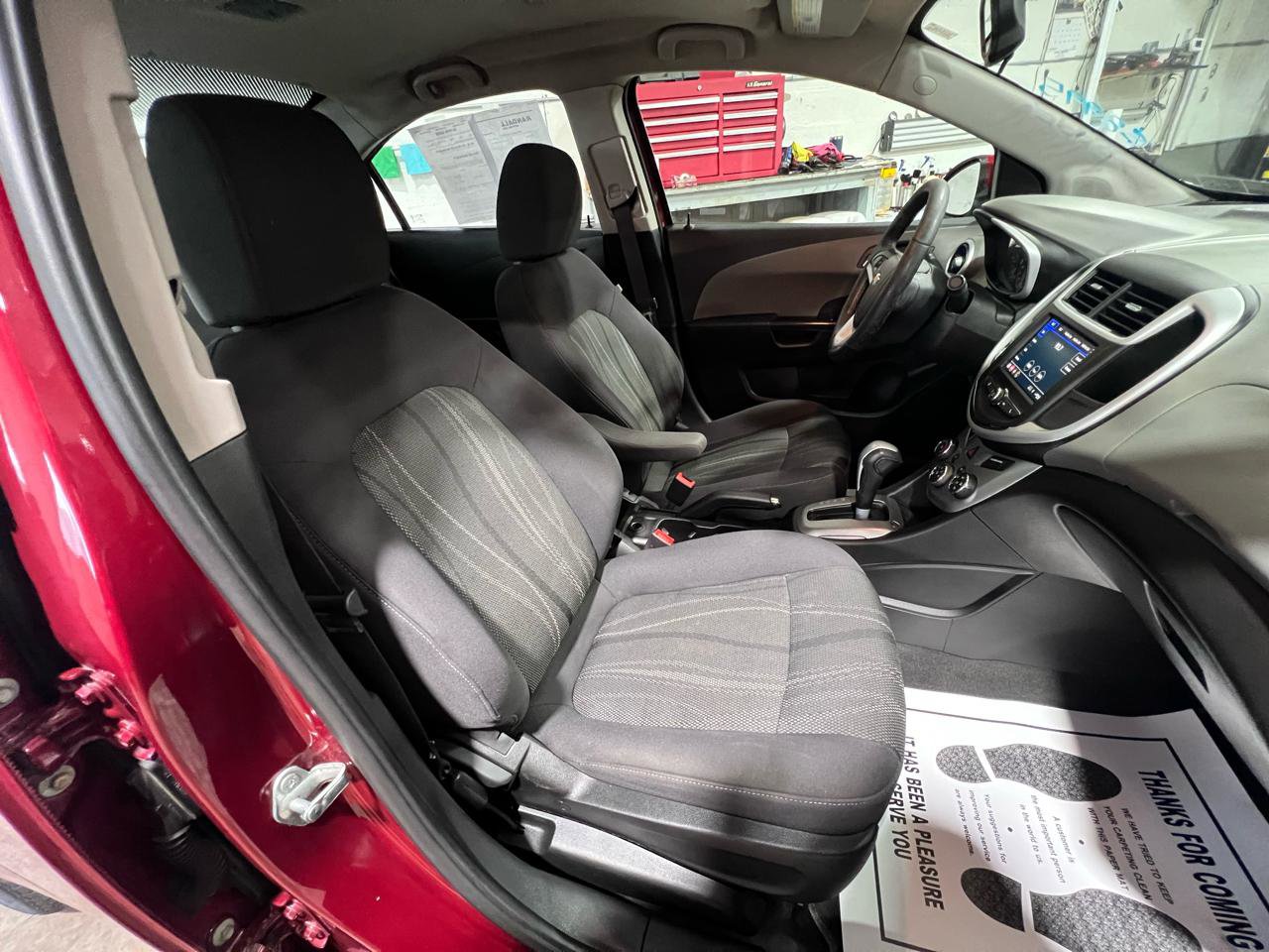 Used 2020 Chevrolet Sonic LT w/ Convenience Package image 24