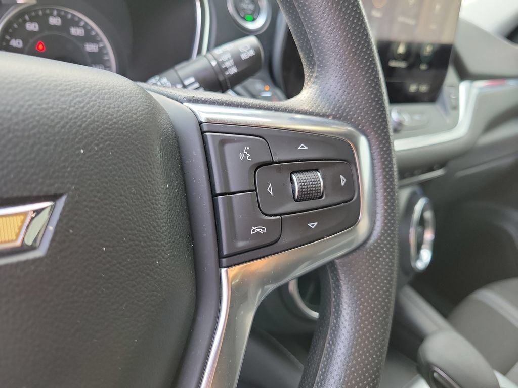 Used 2025 Chevrolet Blazer LT AWD/4WD image 27