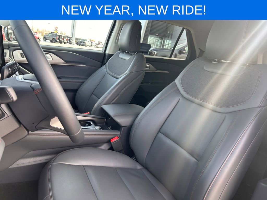Used 2026 Ford Explorer Active w/ Active Comfort Package image 16