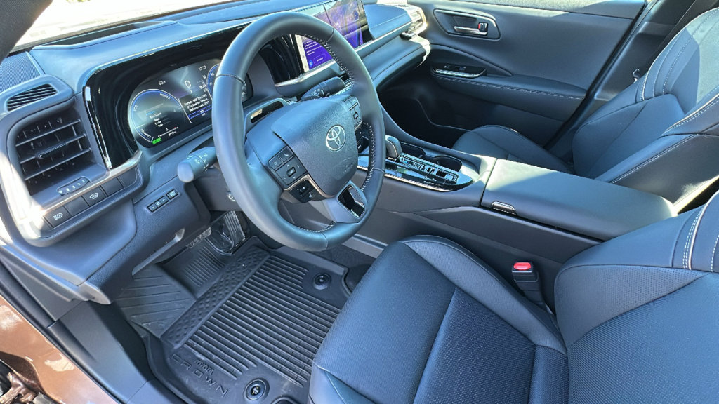 Certified 2026 Toyota Crown Platinum image 10