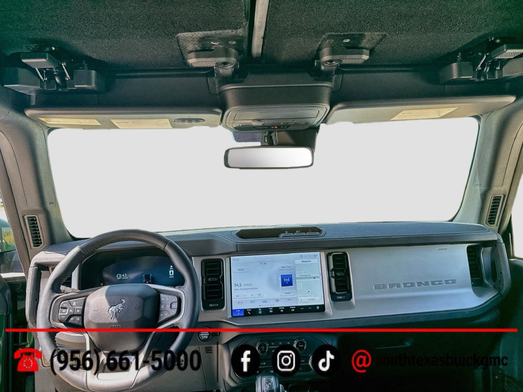 Used 2025 Ford Bronco Outer Banks AWD/4WD image 22