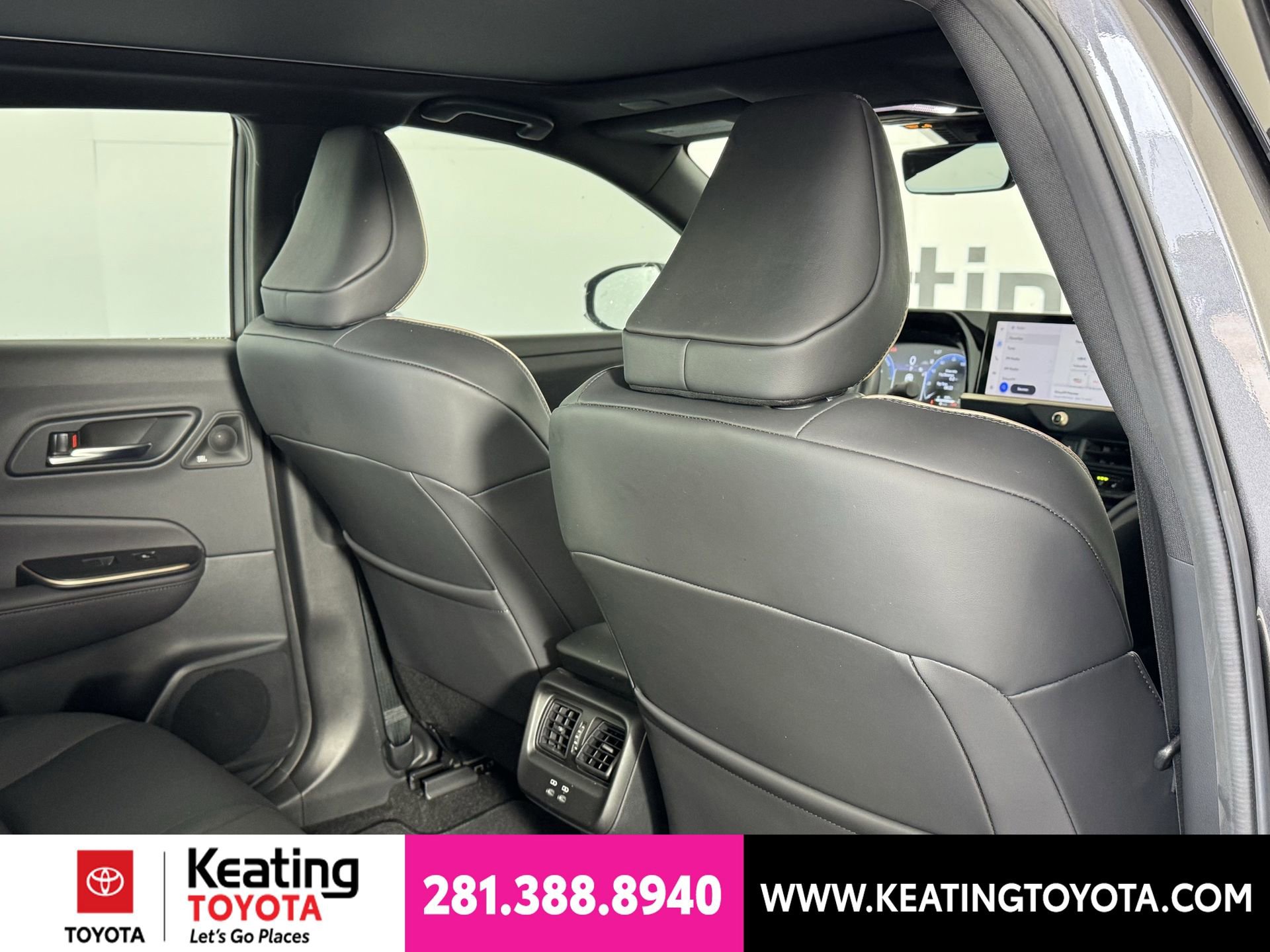 Used 2023 Toyota Crown Platinum AWD/4WD image 19