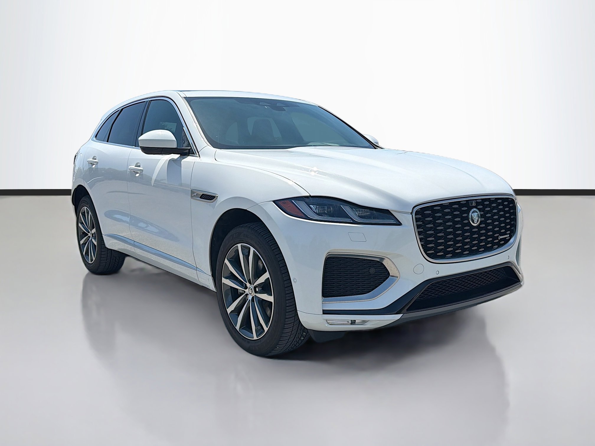Used 2024 Jaguar F-PACE R-Dynamic S image 7