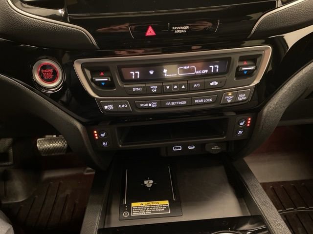 Used 2024 Honda Passport Black Edition image 14
