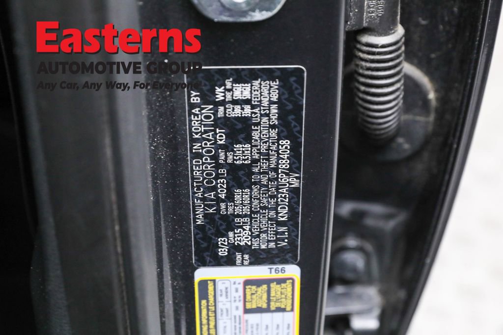 Used 2023 Kia Soul LX w/ LX Technology Package image 34