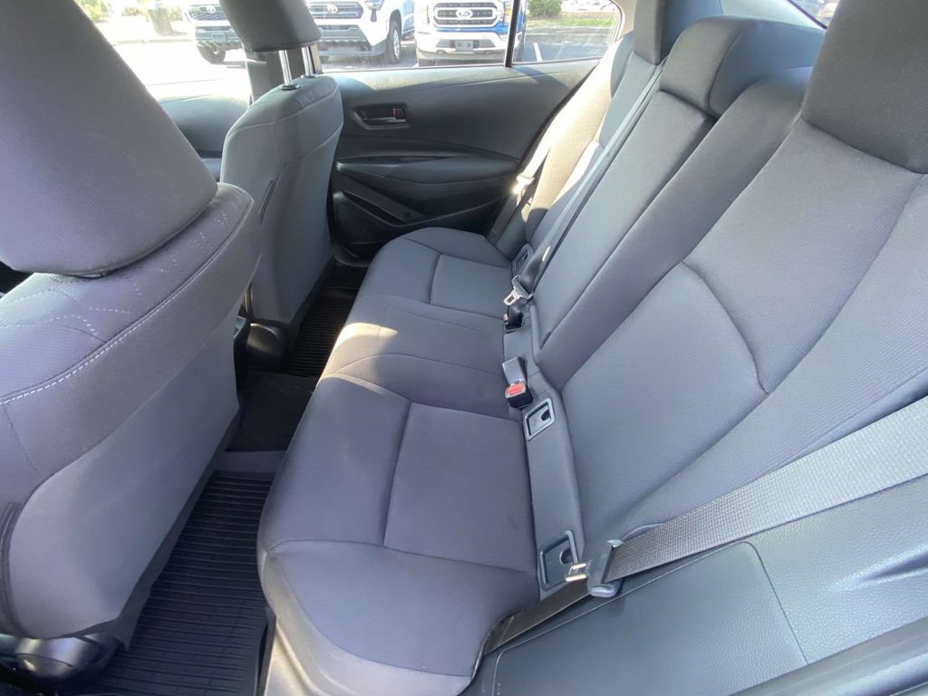 Used 2026 Toyota Corolla LE FWD image 10
