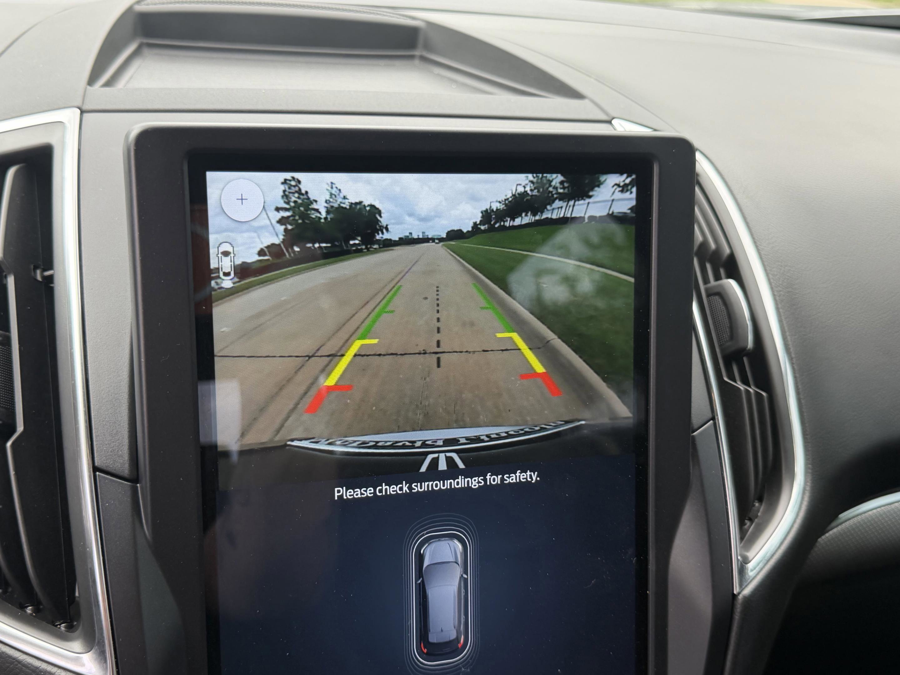 Used 2022 Ford Edge Titanium w/ Equipment Group 301A AWD/4WD image 14