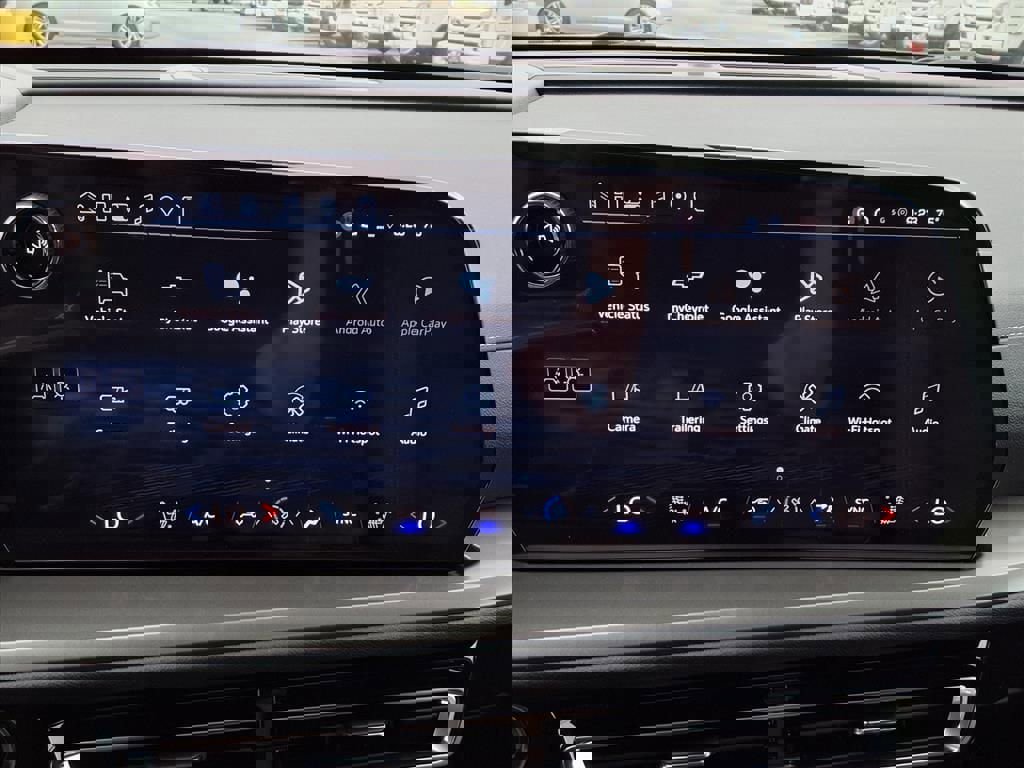 New 2026 Chevrolet Traverse LT w/ Sun and Wheel Package image 16