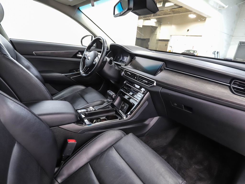 Used 2020 Kia Cadenza Technology image 29