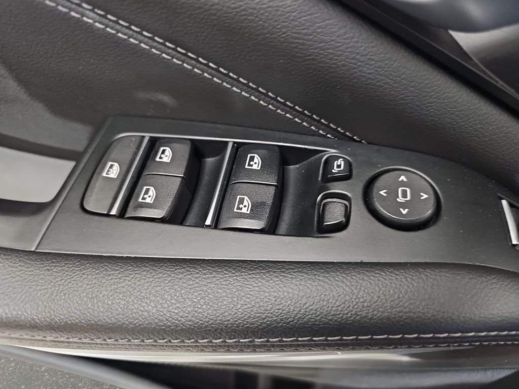 Used 2022 BMW X5 xDrive40i w/ M Sport Package AWD/4WD image 30