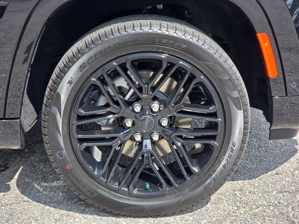 New 2026 Jeep Grand Wagoneer L Limited AWD/4WD image 15