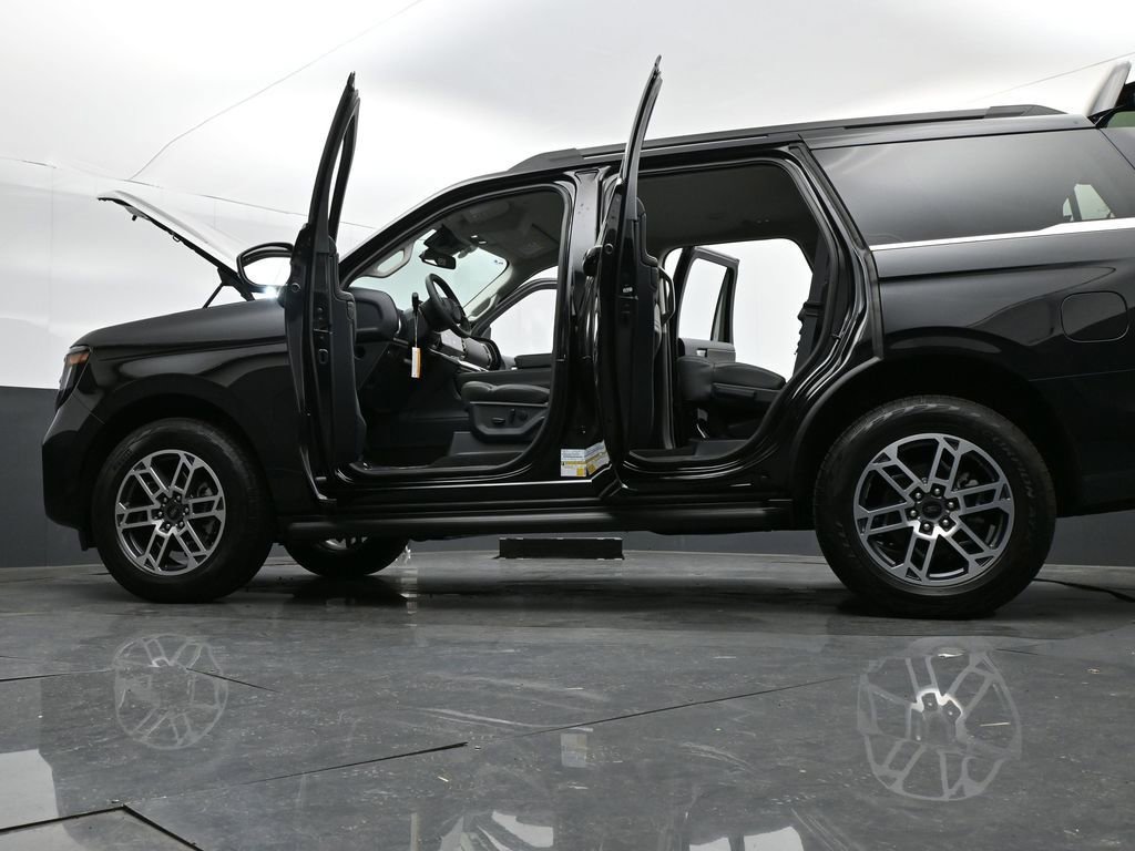 New 2026 Ford Expedition Active AWD/4WD image 39