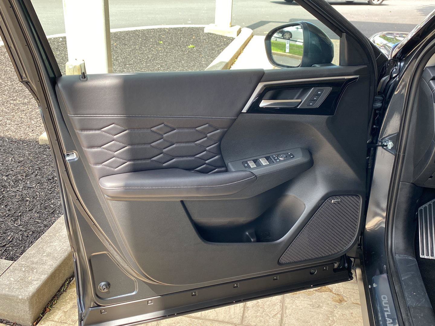 New 2026 Mitsubishi Outlander SEL AWD/4WD image 20