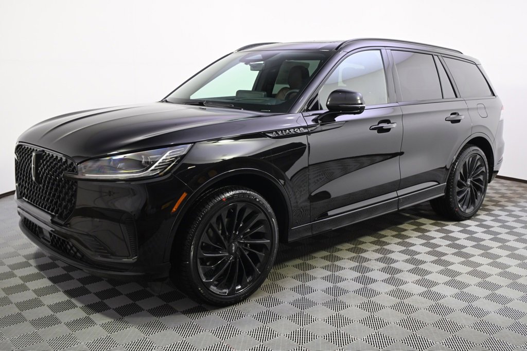 New 2026 Lincoln Aviator Reserve image 2
