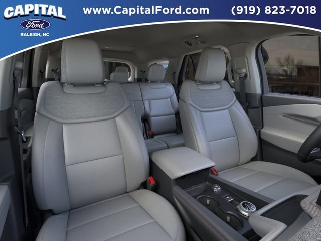 New 2026 Ford Explorer Active w/ Active Comfort Package AWD/4WD image 10