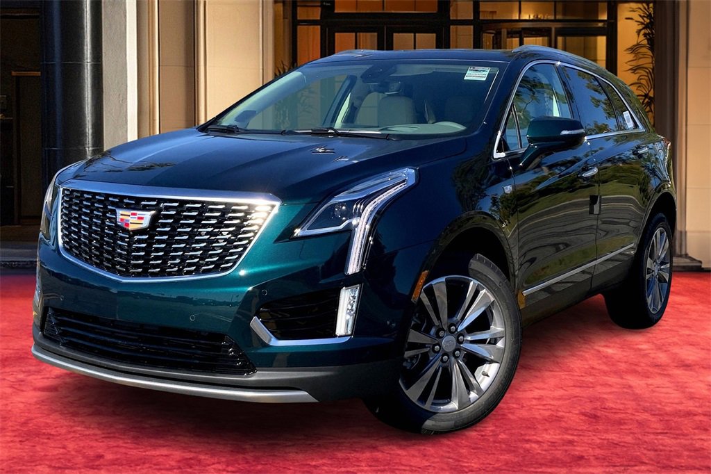 New 2025 Cadillac XT5 Premium Luxury w/ Technology Package
