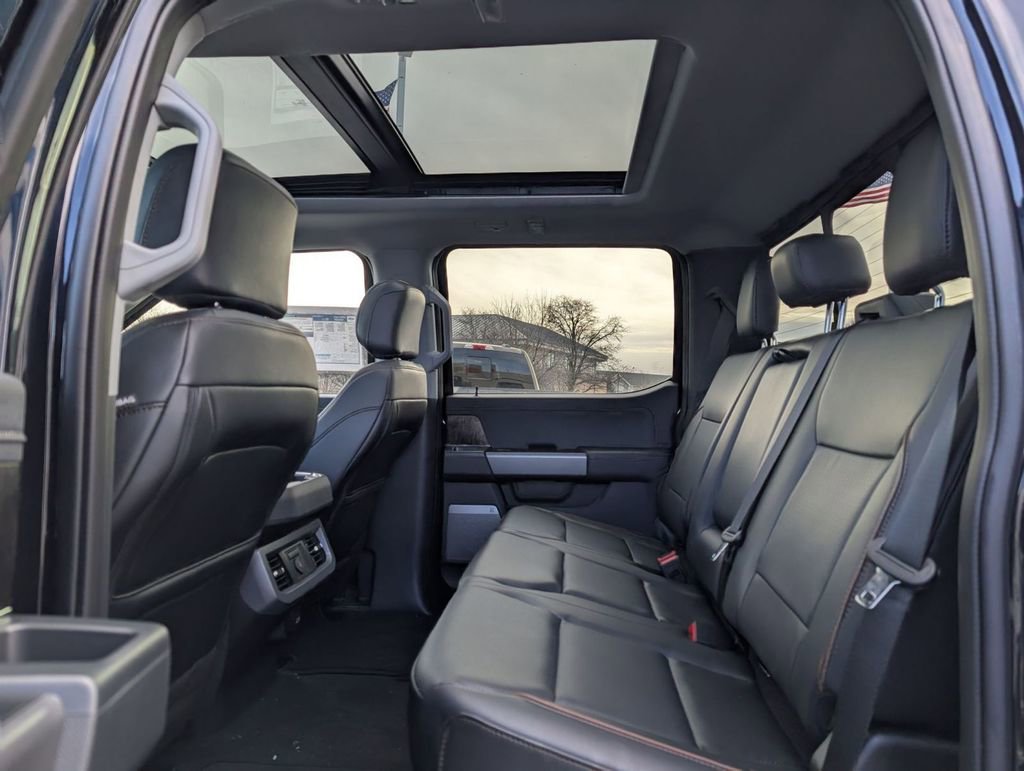 New 2025 Ford F250 Lariat w/ Lariat Ultimate Package image 30