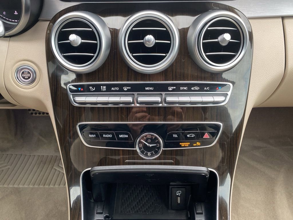 Used 2019 Mercedes-Benz C 300 4MATIC Cabriolet image 10