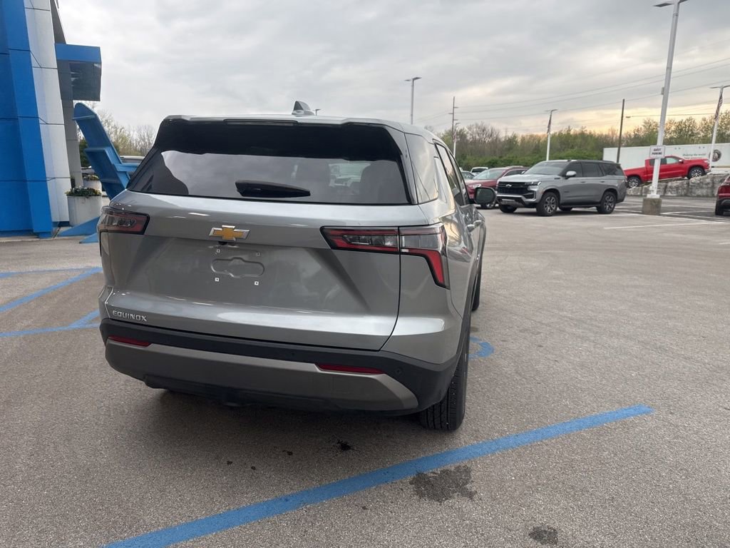 Used 2025 Chevrolet Equinox LT FWD image 20