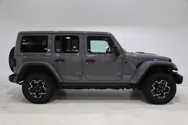 Used 2022 Jeep Wrangler Unlimited Rubicon 4xe w/ Dual Top Group AWD/4WD image 8