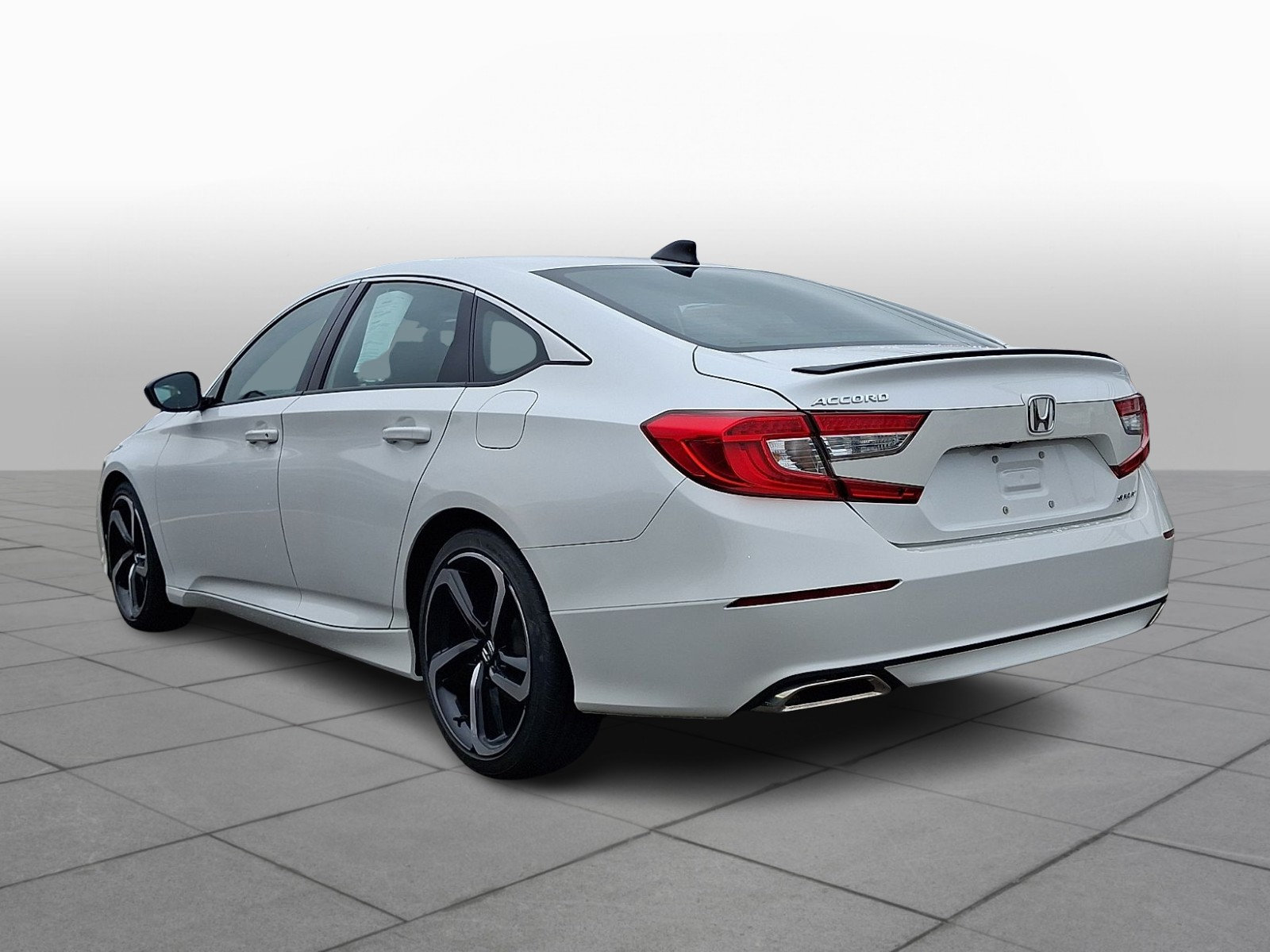 Used 2021 Honda Accord Sport image 5