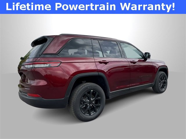 New 2025 Jeep Grand Cherokee Altitude image 8