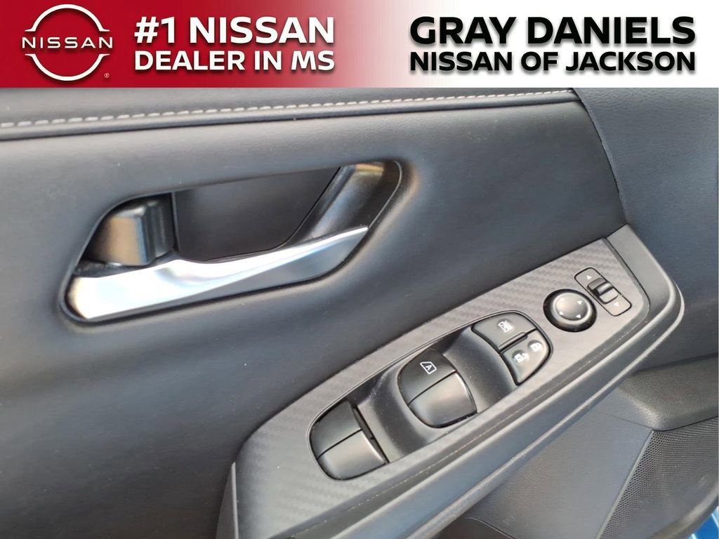 Used 2024 Nissan Sentra SV w/ All-Weather Package FWD image 10